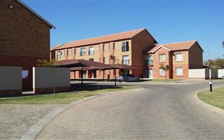 Studio Apartment in Dorandia