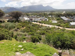 1692 m² Land available in Stonehurst Mountain Estate