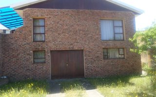 4 Bedroom House in Malabar
