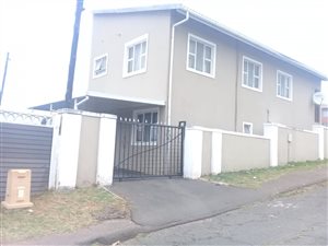 4 Bed House in Austerville