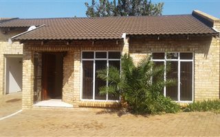 2 Bedroom Townhouse in Naval Hill