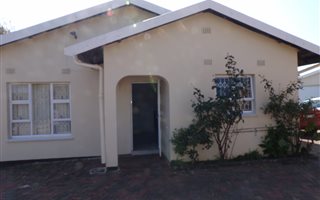 3 Bedroom House in Astra Park
