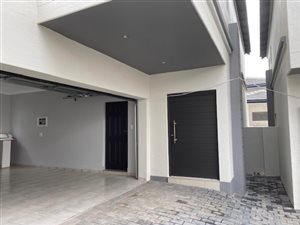 3 Bed House in Boardwalk