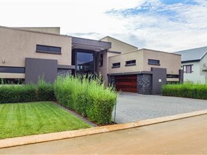 4 Bed House in Kempton Park Central