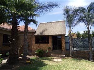 3 Bed House in Linmeyer