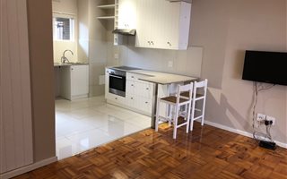 1 Bedroom Apartment in Wynberg
