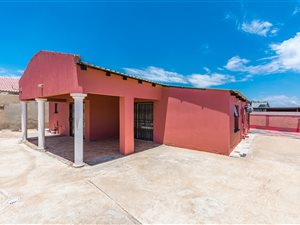3 Bed House in Soweto Central