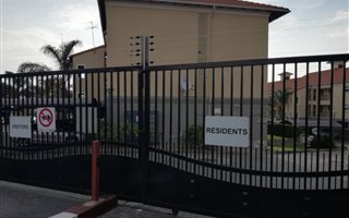 1 Bedroom Apartment in Halfway House