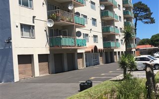 2 Bedroom Apartment in Plumstead