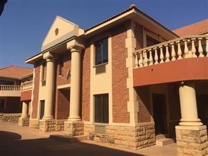 654 m² Commercial space in Irene