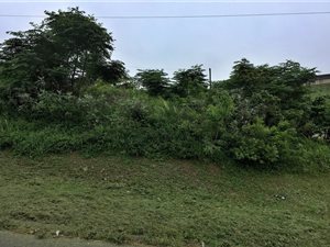 552 m² Land available in Umlazi