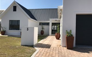 3 Bedroom House in St Francis Links