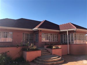 3 Bed House in Cyrildene