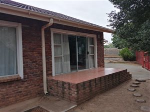 4 Bed House in Aliwal North