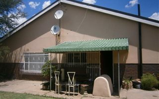 1.5 ha Farm with House in Ophir AH