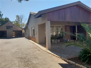 4 Bed House in Neserhof