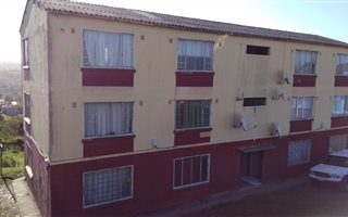 2 Bedroom Flat in Newlands East