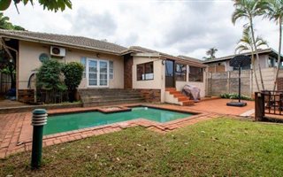 3 Bedroom House in Manor Gardens