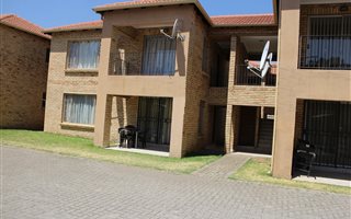 2 Bedroom Apartment in Mantevrede