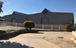 2345.90991210938 m² Industrial space in Rooihuiskraal