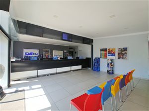 260 m² Commercial space in Horison
