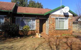3 Bedroom House in Henley on Klip