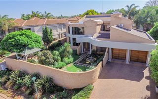 4 Bedroom House in Centurion Golf Estate