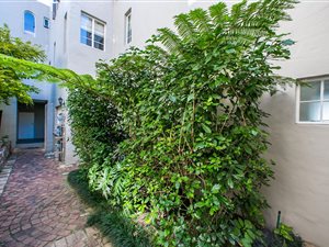 2 Bed Apartment in Oaklands