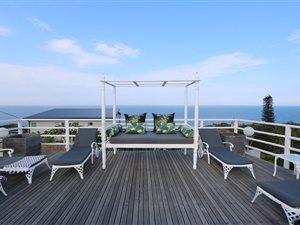 6 Bed House in Shakas Rock