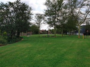 807 m² Land available in Zambezi Country Estate