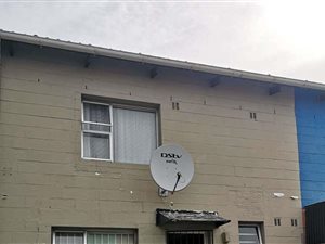 3 Bed Duplex in Elsies River
