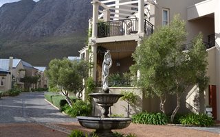 1 Bedroom Apartment in Franschhoek