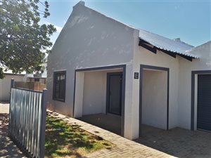2 Bed House in Potchefstroom Central