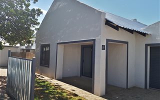 2 Bedroom House in Potchefstroom Central