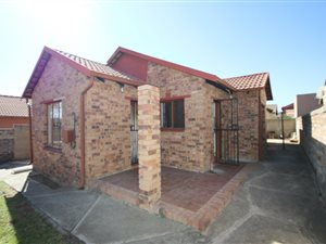 3 Bed House in Naturena
