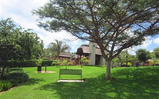3 Bedroom Townhouse in Mooikloof Ridge