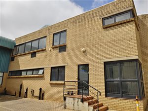 543 m² Commercial space in Gateway Industrial Park
