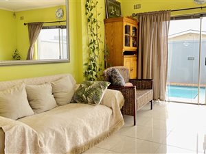 4 Bed House in Surrey Estate