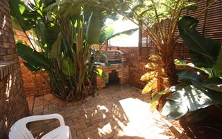 2 Bedroom Townhouse in Weltevreden Park