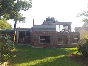 4 Bed House in Brackendowns