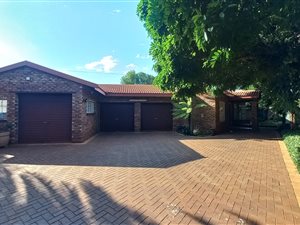 3 Bed House in Golf Park