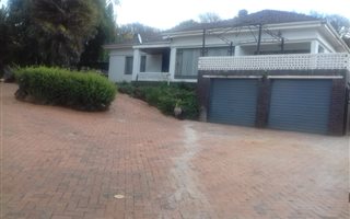 1 Bedroom Garden Cottage in Cyrildene