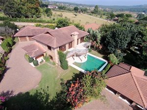5 Bed House in White River Country Estate