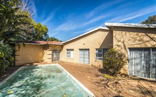 3 Bedroom House in Bordeaux