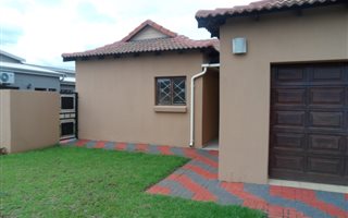 3 Bedroom House in Raslouw