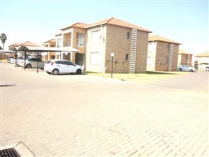 3 Bed Flat in Vanderbijlpark SW5