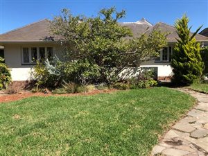 2 Bedroom House in Bergvliet