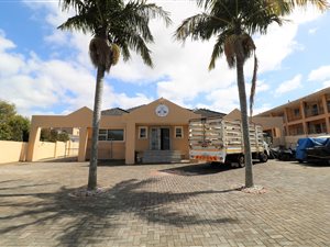 400 m² Commercial space in Southernwood