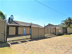 5 Bed House in Ontdekkers Park