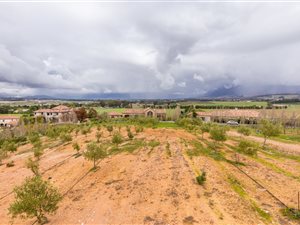 4892 m² Land available in Paarl